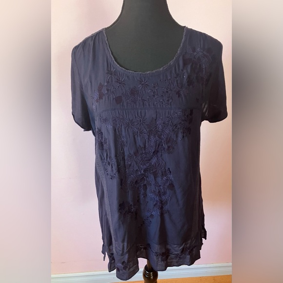 Ricki’s blue short sleeve top with pattern Size L - Picture 1 of 6
